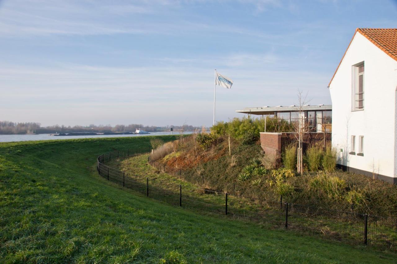 B&B Pompgebouw Aan De Rijn Tolkamer ภายนอก รูปภาพ